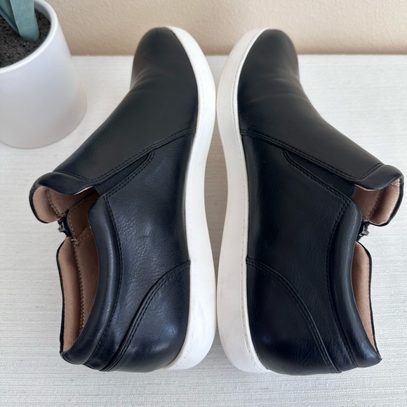 Life Stride Eden Soft System Black Faux Leather Zip Ankle Booties Women’s 10W - Picture 8 of 14